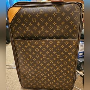 Auth Louis Vuitton monogram pegase 45 suitcase